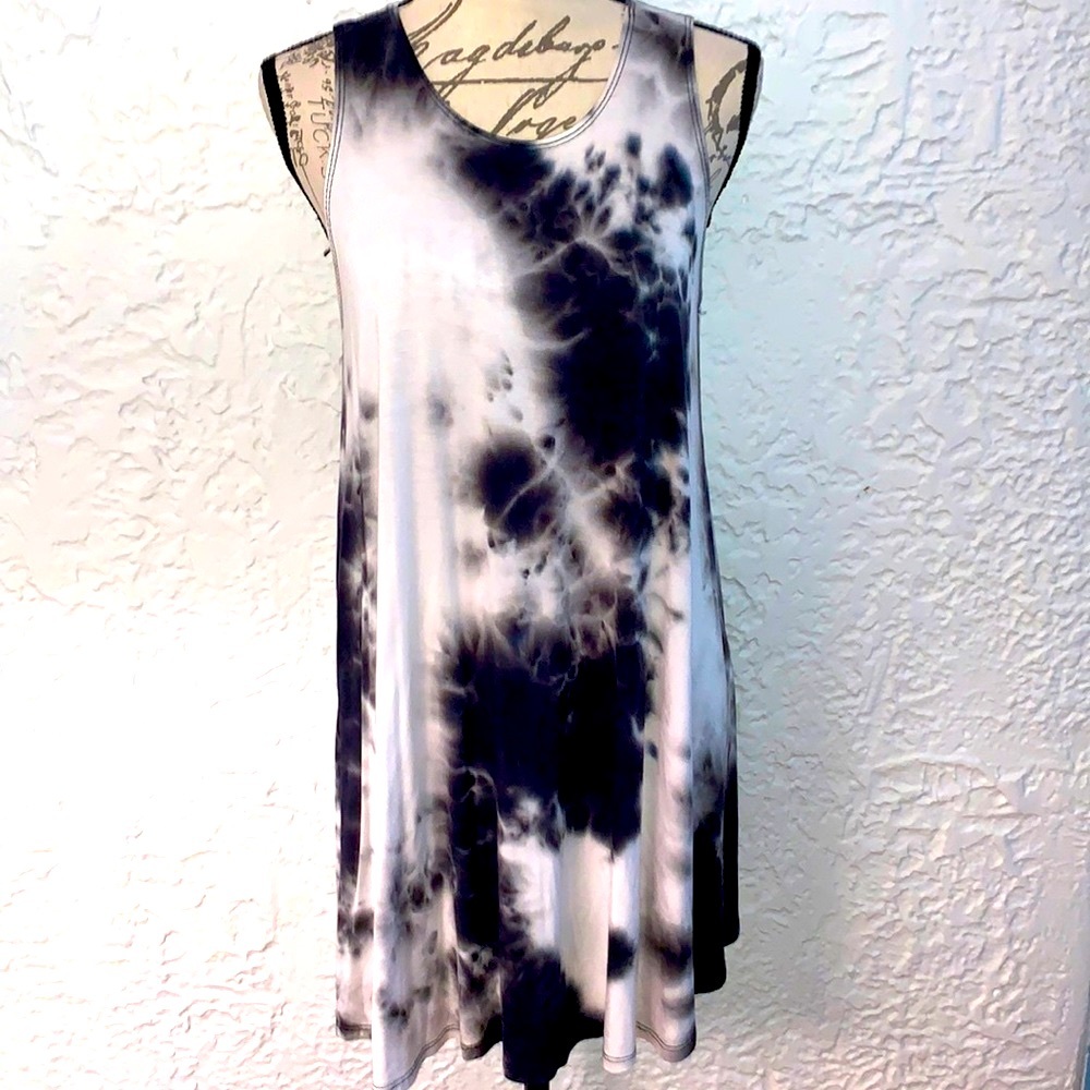 🥀NWOT Boutique Black White Boho Hippie Tie Dye Dress